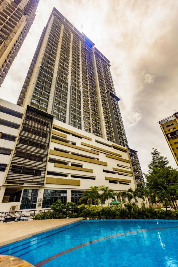 Noble Cebu Hotel Exteriör bild